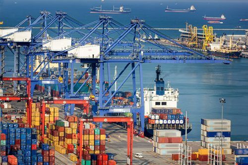 Contract Failure Leads to Port Congestion